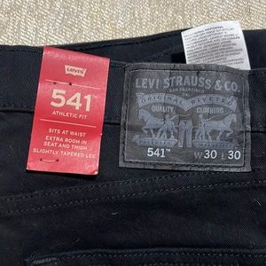 New Black Levi’s 541 30x30